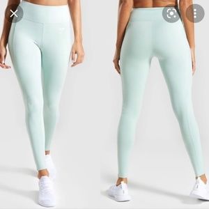 Gymshark Dreamy leggings 2.0- pistachio ice cream medium